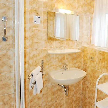 Waldwinkel - Waldspitze 酒店 3*